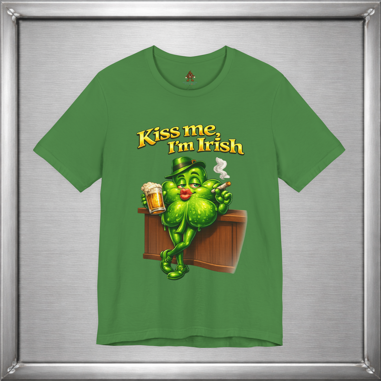Kiss Me, I’m Irish – Shamrock Bar Humor Graphic T-Shirt
